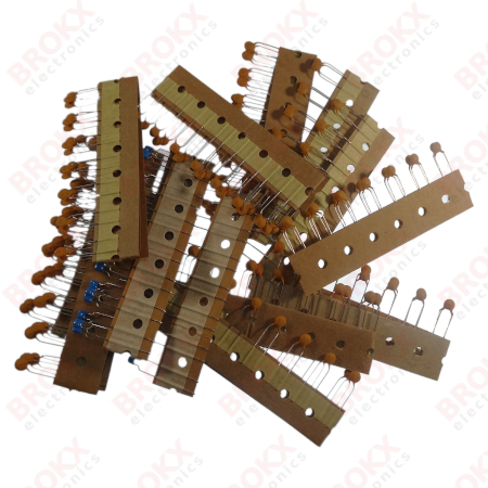 Ceramic capacitor set